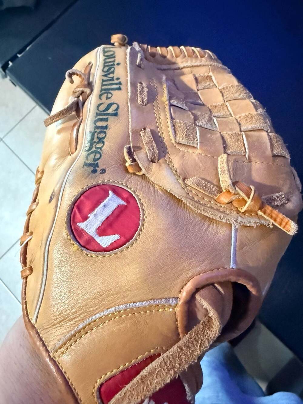 Louisville Slugger TPX Tournament Players Series GTPX-16 12 Inch Baseball Glove - Picture 3 of 11